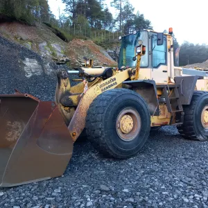 Komatsu WA480 