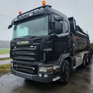 Scania R500 tippbil m/ Zetterbergs asfaltpåbygg og spriderarm