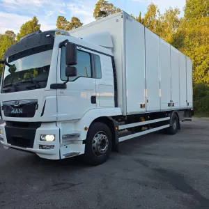 MAN TGM 18.290 Skapbil m/ hel sideåpning - 2020 Mod - Bør sees!