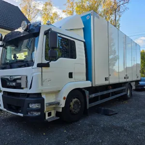 MAN TGM 19.290 Skapbil m/ Hel sideåpning